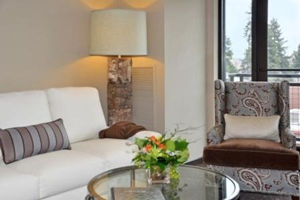 Oxford Hotel Bend